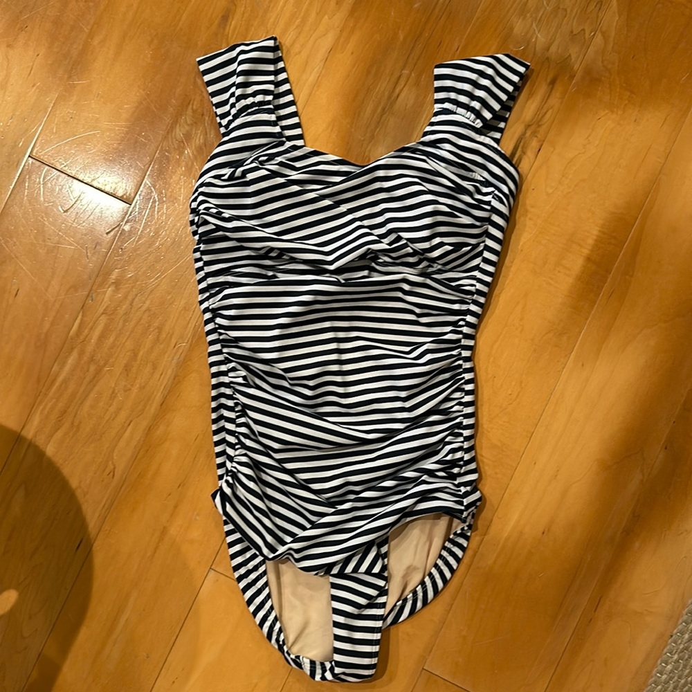 Albion The Weekender Off Shoulder One Piece Swimsuit S